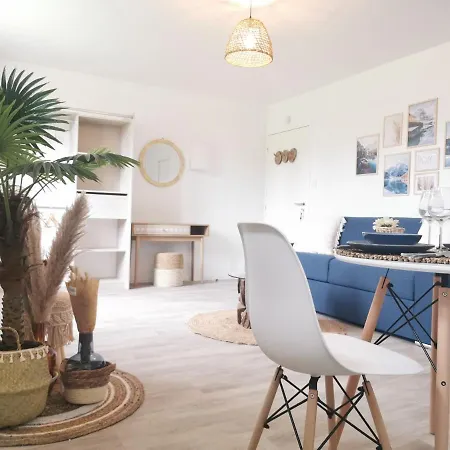 아파트 Le Trekking *studio 30m²*wifi*parking Prive*calme